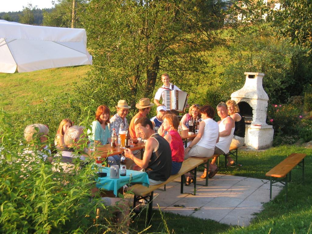 Wellness Ferienwohnungen Zellertalblick Drachselsried Exteriör bild