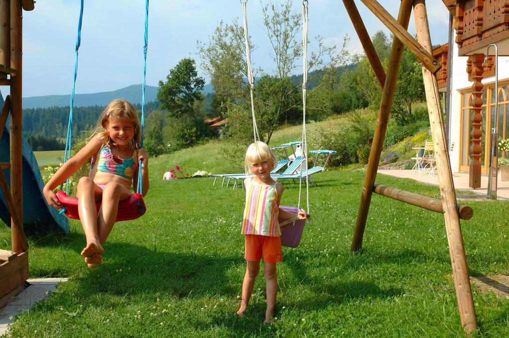 Wellness Ferienwohnungen Zellertalblick Drachselsried Exteriör bild